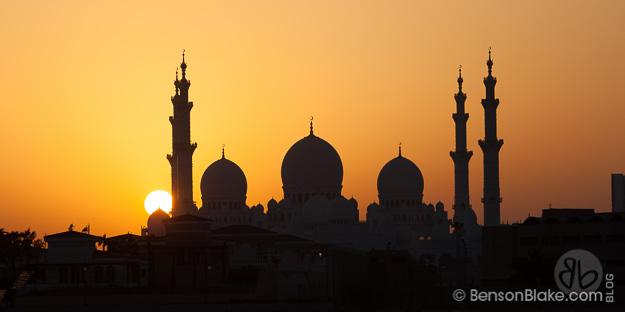 The Grand Mosque at sunset in Abu Dhabi, UAE